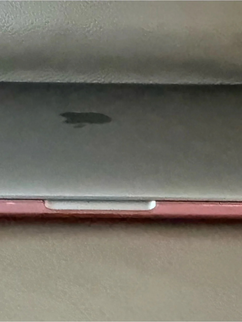 Apple MacBook Pro Laptop Computer 2017 Core i7, 15-in Display 16GB